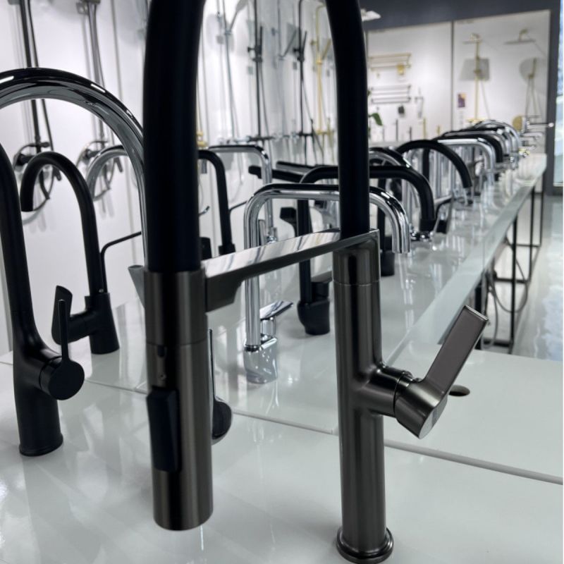 Baterie bucatarie, suport pipa magnetic, dus extractabil, 2 jeturi, pipa flexibila, Crom, Mira