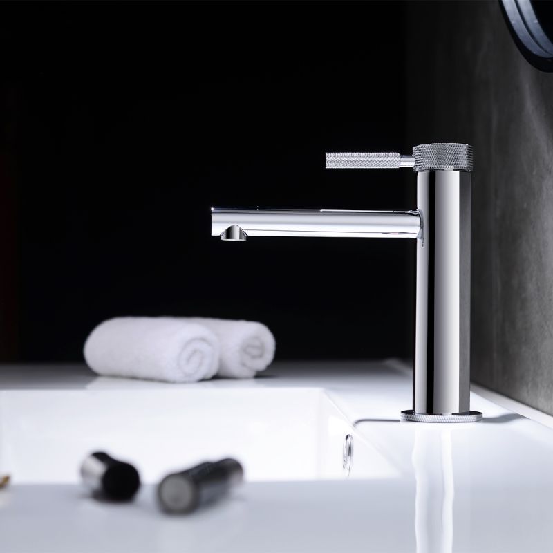 Baterie lavoar EGO-Tiona Chrome, montaj pe lavoar, finisaj Crom, perlator aer, design deosebit