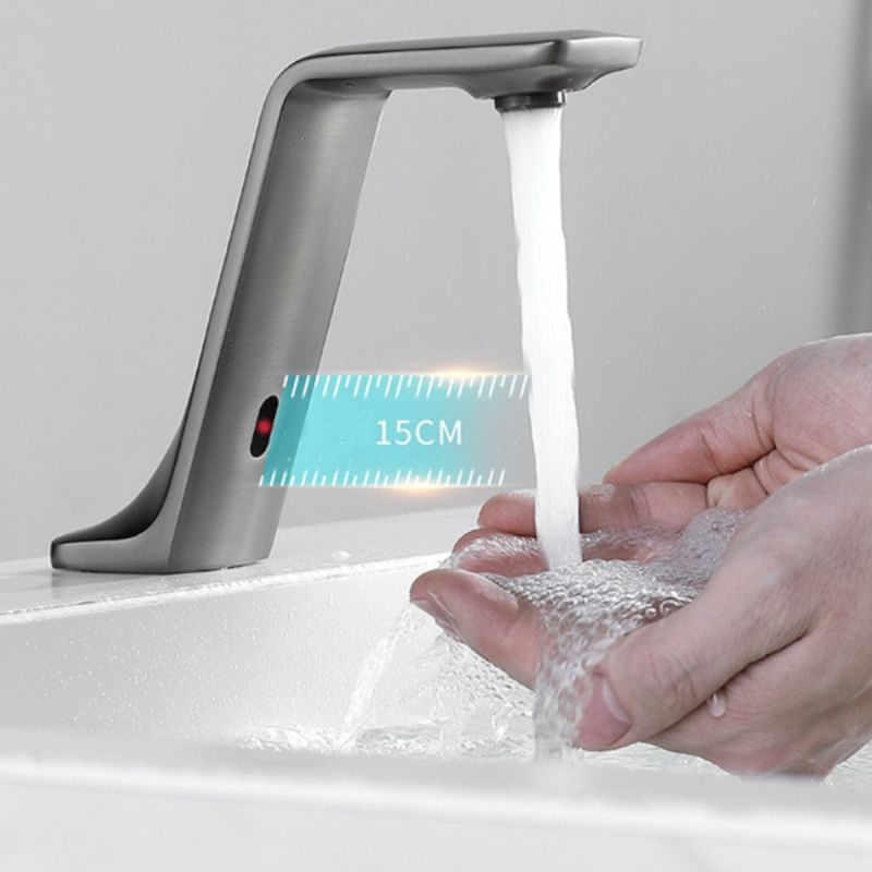 Baterie lavoar Pepe cu senzor, Auriu Mat, montaj pe lavoar, alimentare cu baterii